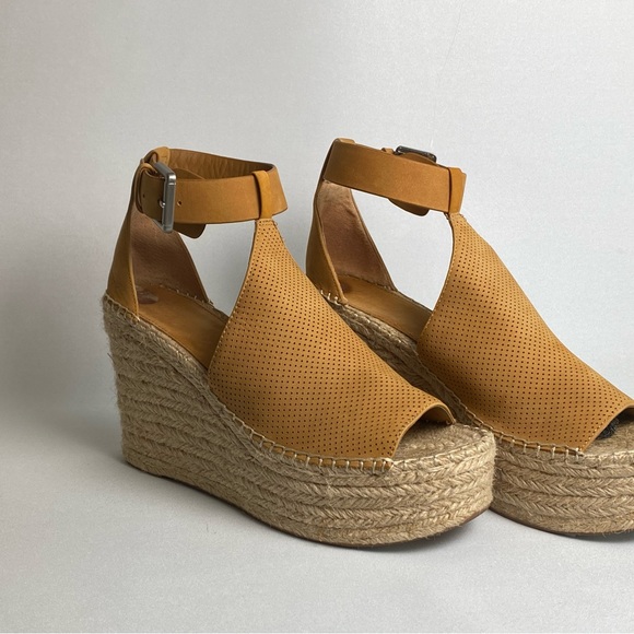 MARC FISHER leather tweed wedges sz 9.5 - Picture 4 of 7